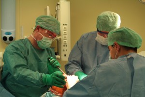 Операция по эндопротезированию колена